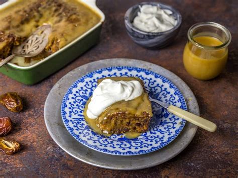 warm-sticky-toffee-pudding-honest-cooking image