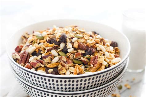 homemade-muesli-cereal-recipe-for-a-healthy-breakfast image