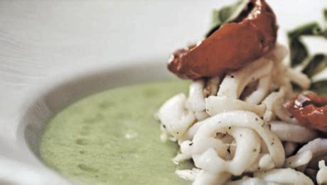 zuppa-di-ceci-e-calamari-ricetta-e-cucina-oggiit image