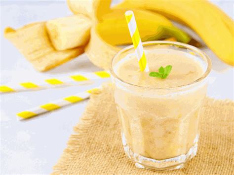 banana-smoothie-recipe-for-kids image