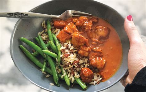 spicy-chicken-and-carrots-with-rice-healthy-food-guide image