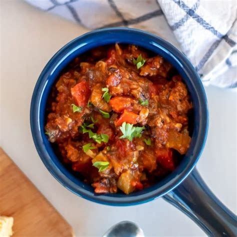 beanless-chili-with-beef-and-vegetables-nutrition-to-fit image