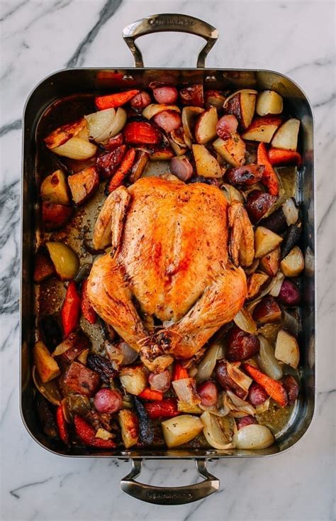 baked-whole-chicken-w-vegetables-one-pan-meal-the image