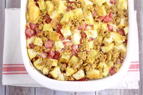 strawberry-cream-cheese-french-toast-bake-the image