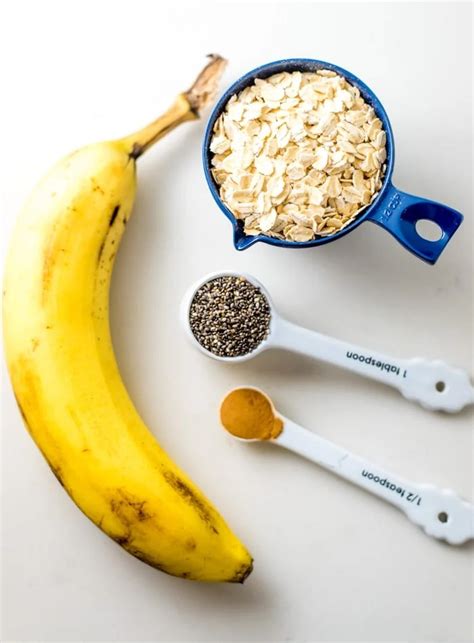 simple-creamy-banana-oatmeal-recipe-running-on image