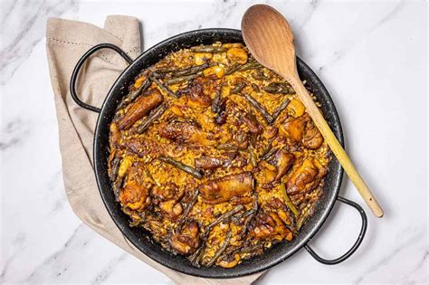 spanish-paella-recipe-paella-valenciana image