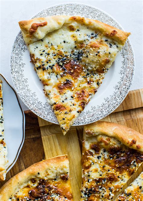 everything-but-the-bagel-white-pizza-a-pleasant-little image