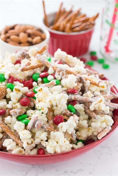 santa-munch-popcorn-snack-mix-crazy-for-crust image