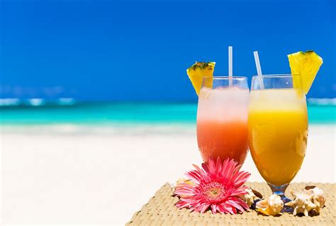 32-food-drinks-to-try-while-in-the-bahamas-sandals image
