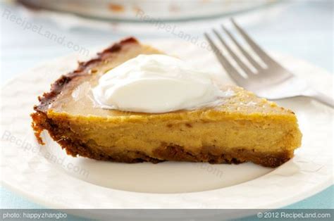 pumpkin-pie-with-gingersnap-crust image