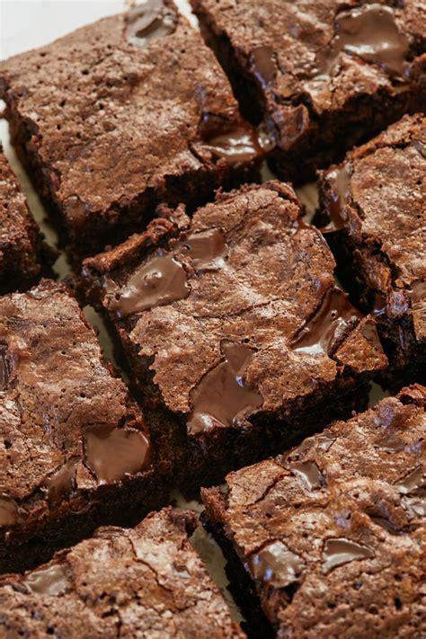 the-secret-to-crinkle-top-brownies-bigger-bolder-baking image