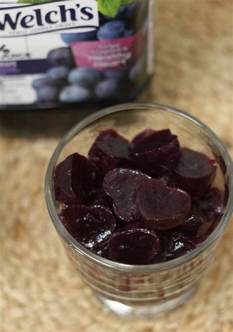 homemade-grape-juice-gelatin-hearts-ginger-casa image