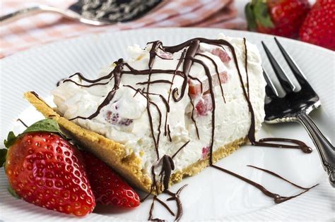 no-bake-strawberry-cheesecake image