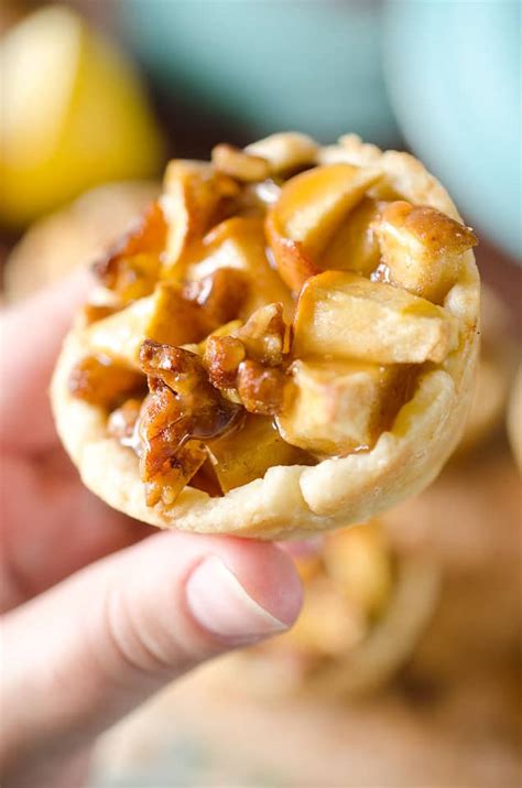 caramel-apple-mini-pie-cups-the-creative-bite image