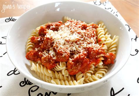 turkey-sausage-and-tomato-sauce-over-pasta image