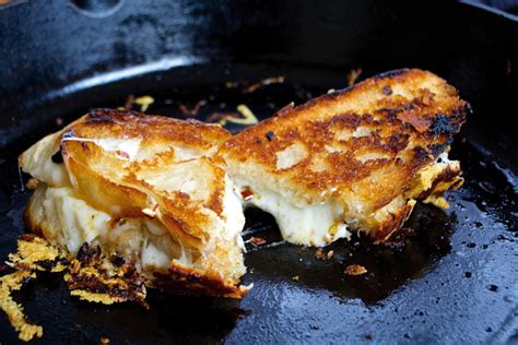 grilled-cheese-italiano-ciao-chow-bambina image