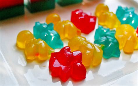 homemade-gummy-bears-vegan-gluten-free-one image
