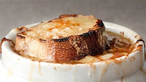 how-to-make-the-best-french-onion-soup-ever-epicurious image