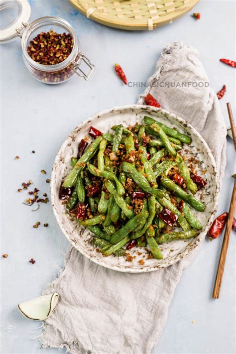 szechuan-dry-fried-green-beans-simplified-version image