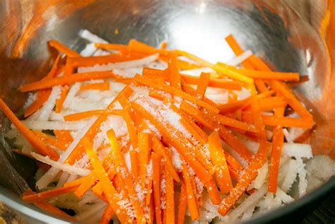 namasu-japanese-daikon-and-carrot-salad-a-perfect image