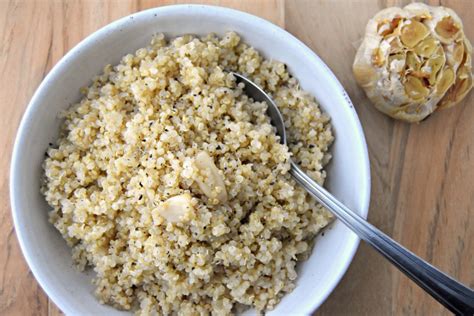 roasted-garlic-quinoa-quick-and-easy-side-dish image