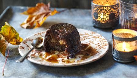 sticky-gingerbread-puddings-with-ginger-wine-and-brandy image