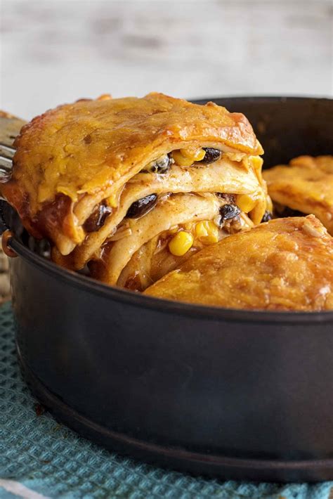 chicken-enchilada-pie-a-hearty-supper-awaits image