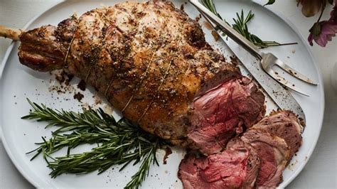 recipe-for-leg-of-lamb-roasted-with-white-wine-and image