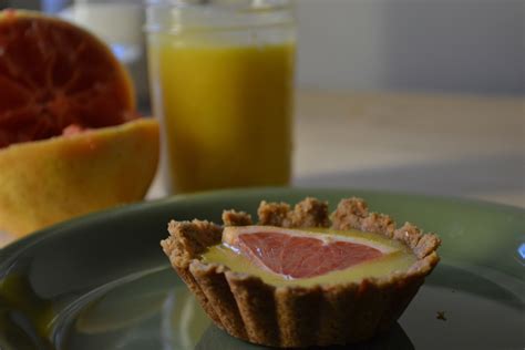 grapefruit-curd-big-taste-tiny-space image