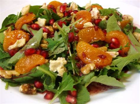 mediterranean-mixed-green-salad-with-pomegranate image