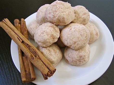 polvorones-recipe-or-mexican-wedding-cookies-budget-bytes image