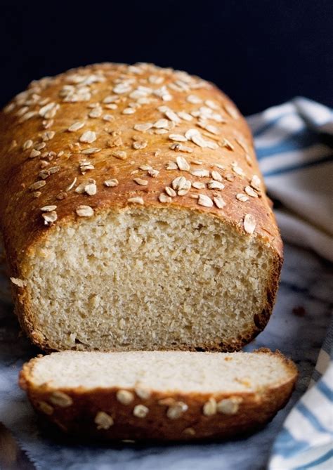 whole-wheat-honey-oatmeal-bread-recipe-little image