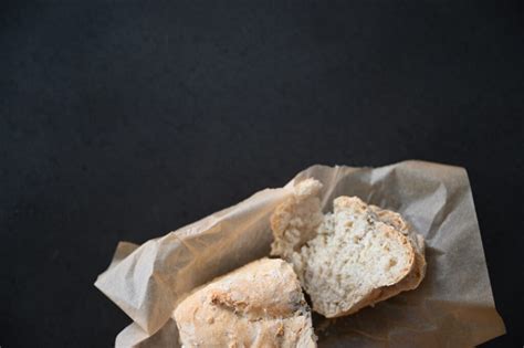 rustic-dill-onion-bread image