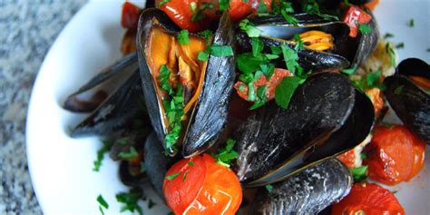 roasted-mussel-and-tomato-recipe-great-british-chefs image