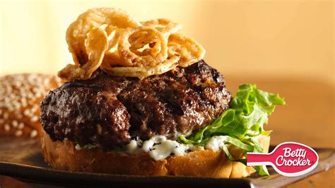 killer-steak-burgers-with-black-pepper-mayo-and-crispy image