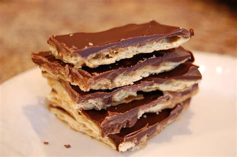 cracker-toffee-eat-at-home image