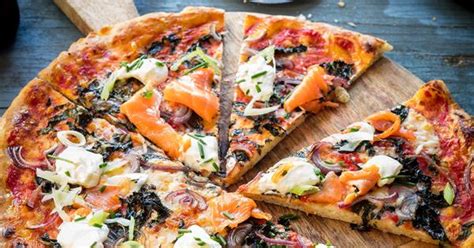 smoked-salmon-caper-and-red-onion-pizza-with-rocket image
