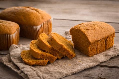 pumpkin-bread-trifle-recipe-kneaders image