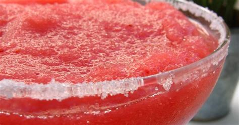 10-best-frozen-strawberry-margarita-recipes-yummly image
