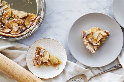 low-sugar-apple-pie-recipe-the-spruce-eats image