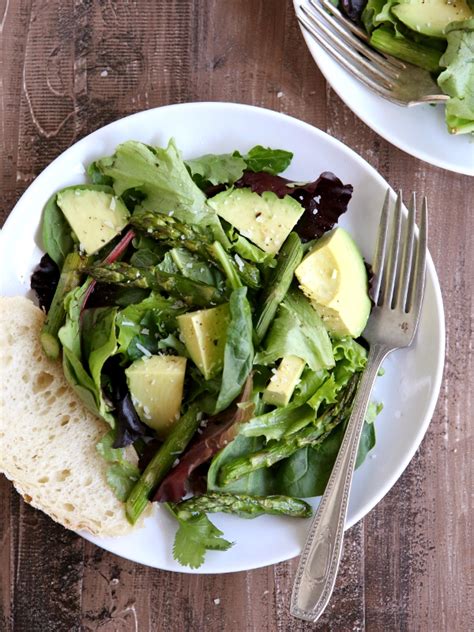 roasted-asparagus-and-avocado-salad-completely image