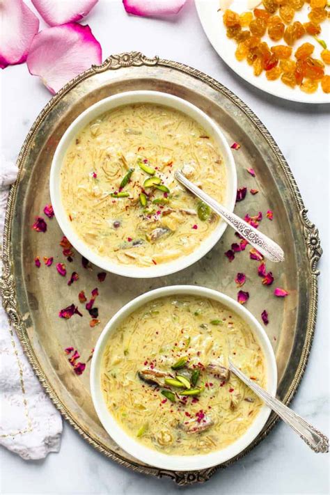 sheer-khurma-recipe-a-food-blog-infused-with image