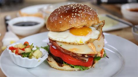fantastic-and-delicious-hawaiian-burgers-with-eggs image