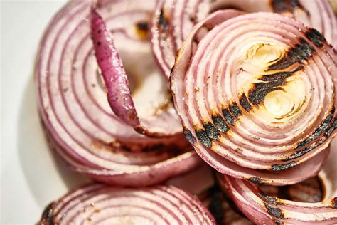 grilled-onions-recipe-how-to-grill-onions-the-mom image