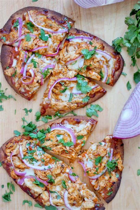 easy-bbq-chicken-naan-pizza-copycat-california-pizza-kitchen image