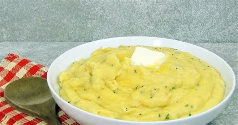 creamy-slow-cooker-mashed-potatoes-bobbis-kozy image