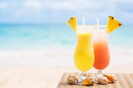 bahamian-cocktails-your-guide-to-the-best-drinks-in image