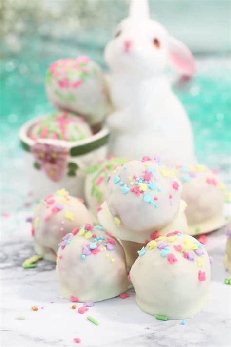 easy-cake-balls-2-cookin-mamas image
