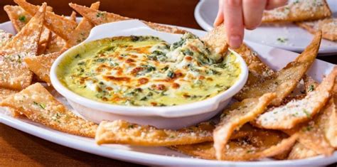 spinach-artichoke-dip-with-new-flatbread-crisps-now image