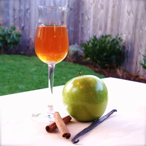 apple-pie-bourbon-boozed-infused image